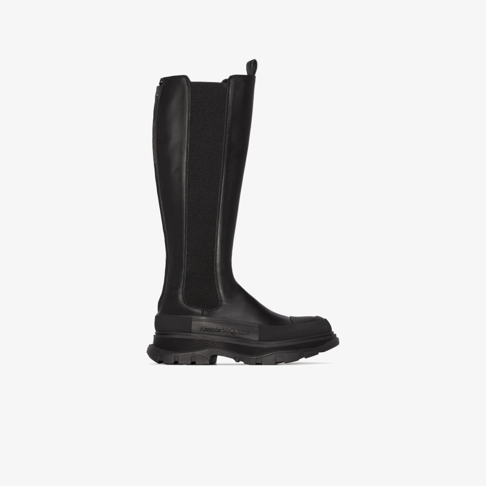 Shop Alexander Mcqueen Tread Slick Stiefel In Black