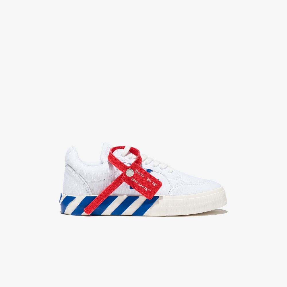 OFF-WHITE photo
