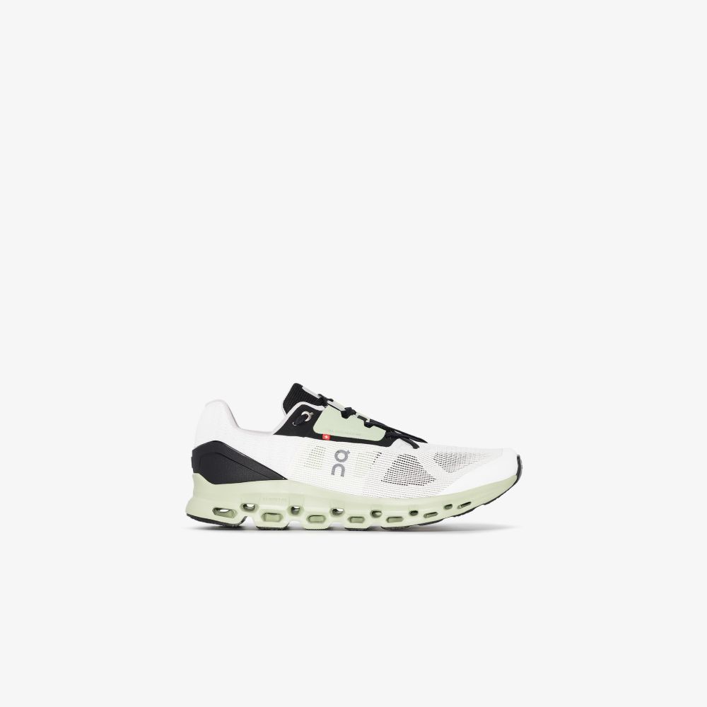On Running Cloudstratus Low-top Sneakers In White