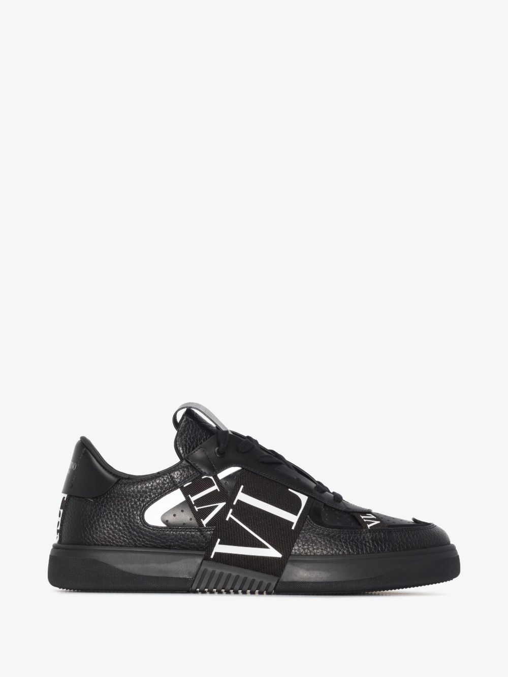 Black VL7N Low Top Leather Sneakers