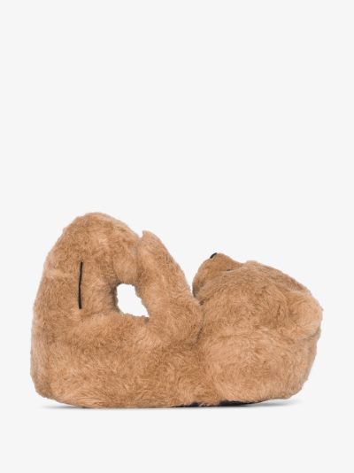 hug slippers